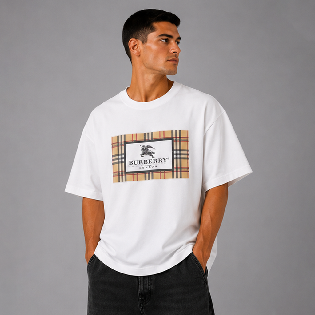 BURBERRY Oversized T-shirt
